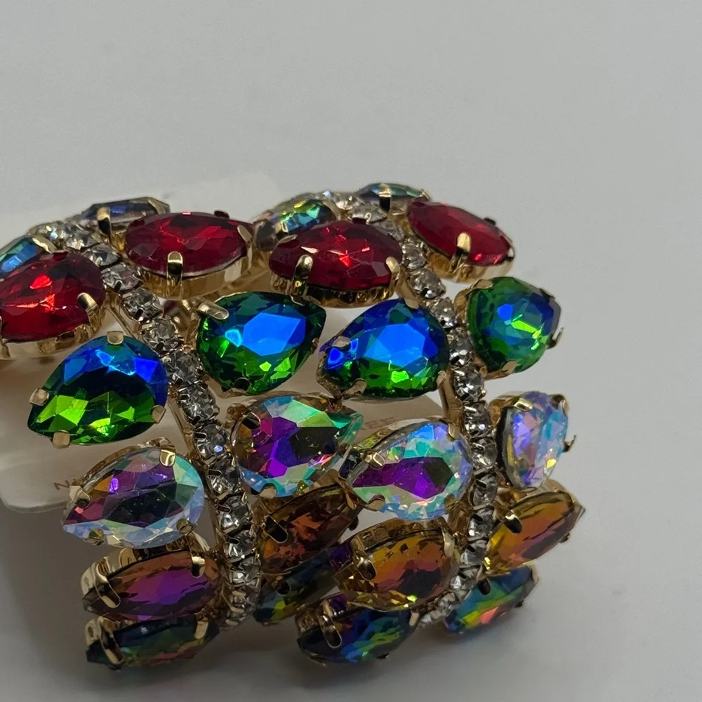 Lu Lu la la Colorful Crystal Earrings - Picture 7 of 7